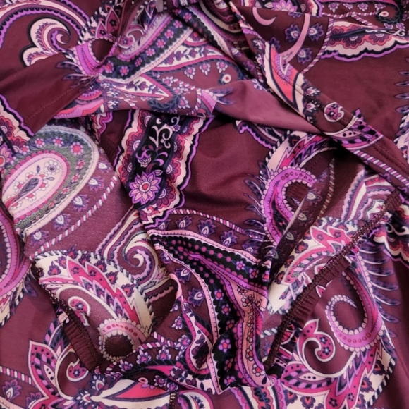 Lands' End Purple Paisley Tummy Control Swimsuit Dresskini Swim Dress!Size 10DDD - Picture 3 of 5